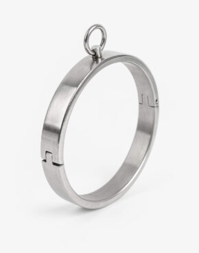 Kraftigt Stål Halsbånd O's Historie