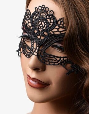 The Enchanted er en smuk blondemaske