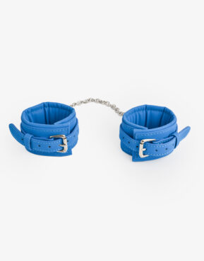 Blå forede manchetter